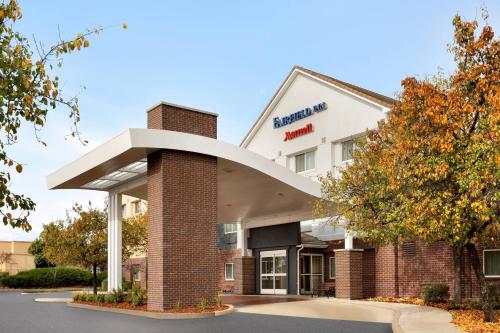 Unterkunft von außen, Fairfield Inn Roseville in Roseville (CA)