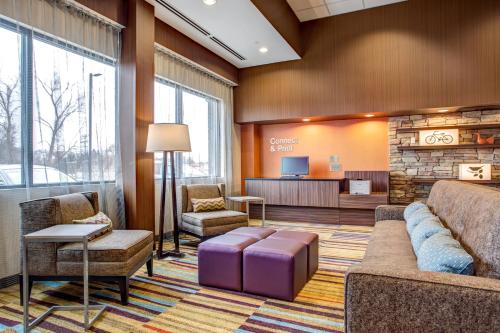 . Fairfield Inn & Suites by Marriott Springfield Holyoke