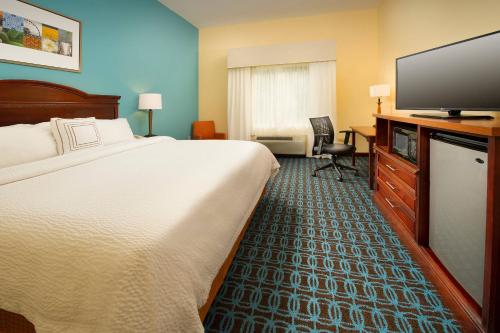 Fairfield Inn & Suites by Marriott Marshall