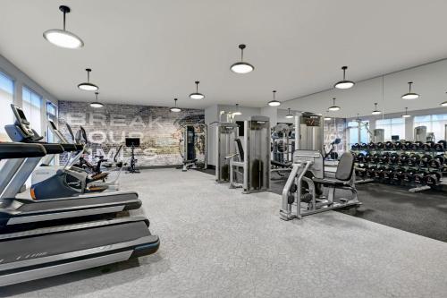 Courtyard by Marriott Hamilton - 피트니스 센터