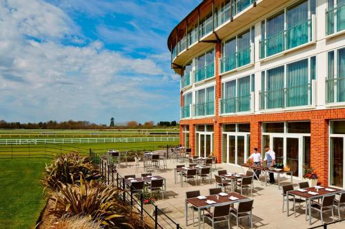 Lingfield Park Marriott Hotel & Country Club