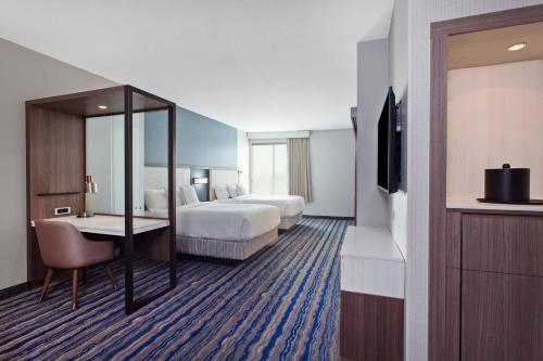 SpringHill Suites by Marriott Huntington Beach Orange County in Huntington Beach, USA