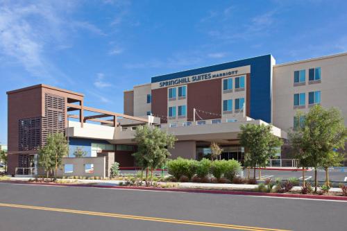 SpringHill Suites by Marriott Huntington Beach Orange County in Huntington Beach, USA