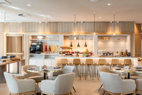 طعام و مشروبات, AC Hotel Inverness in Inverness City Center