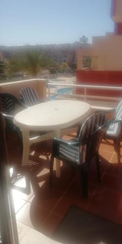 Playa de Vera a 100m, gran terraza, jacuzzi y 3 piscinas