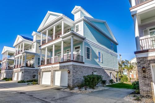 Sands Beach House 308 (5 Bedroom Sleeps 16) - image 2