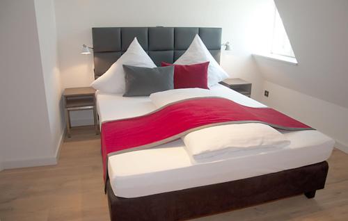 Gideon Hotel - image 3