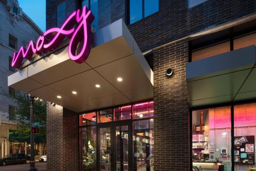 Moxy Portland Downtown