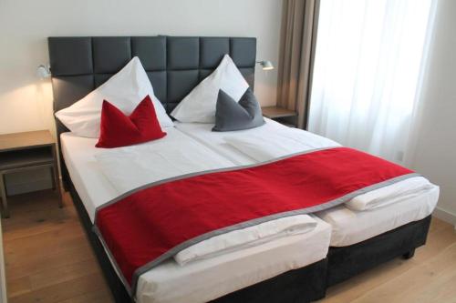 Gideon Hotel - main image