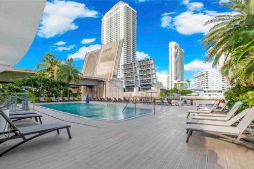 BeachWalk 1b 1b Incredible View apartment 1010A in Hallandale Beach, USA
