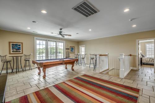 -Atlantis (7 Bdrm / 7.5 Bath Sleeps 22) - image 24