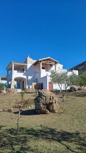  SAS DOMOS De BADDE MANNA in Torpè