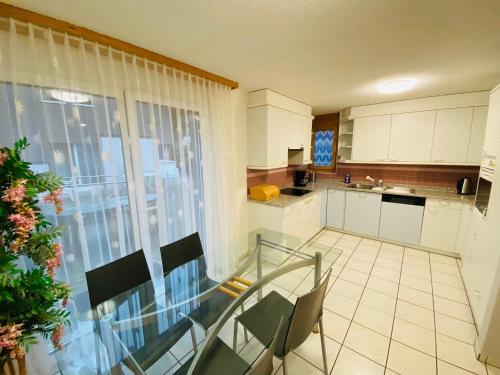 Lake facing Studio in Niederried