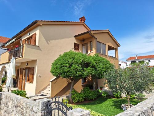 Apartmani Pina 5