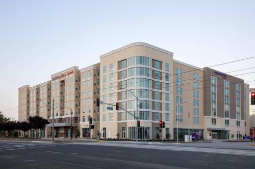 Residence Inn by Marriott San Jose Airport