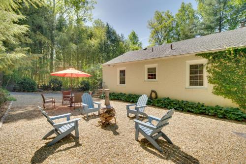 Le Canard Cottage with Porch 10 Mi to Asheville! - image 30