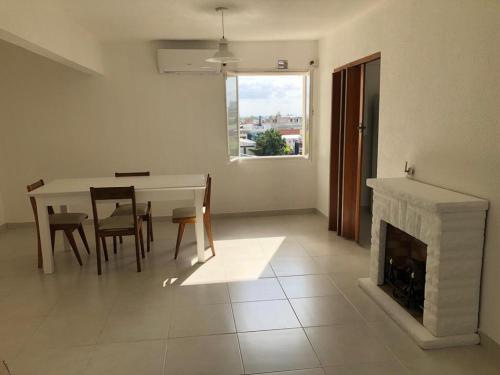 Amplio, luminoso y centrico dep. 3 dorm