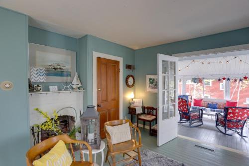 Spacious Lakeside Cottage - 2 Miles to Marblehead! - image 10