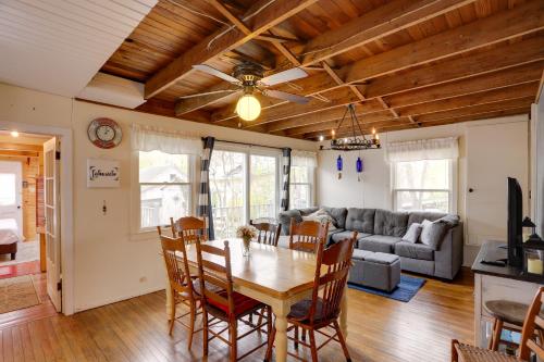 Spacious Lakeside Cottage - 2 Miles to Marblehead! - image 12