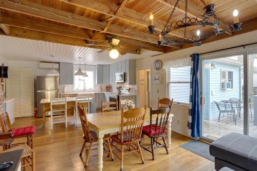 Spacious Lakeside Cottage - 2 Miles to Marblehead! in Marblehead (OH)