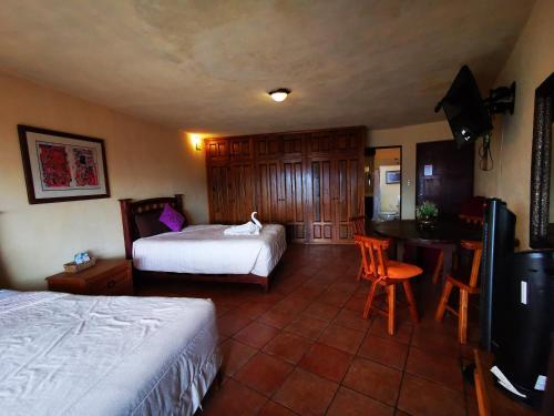 Quadruple Room with View image 10