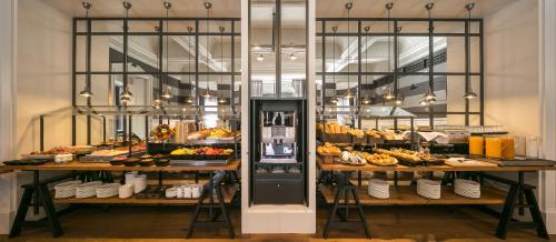Hotel Granvia - image 14