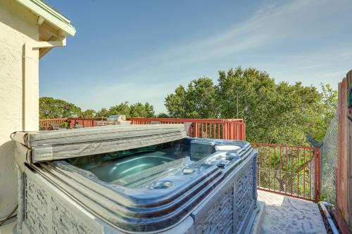 Vallejo Home with Spacious Deck, Hot Tub and Views - Vallejo