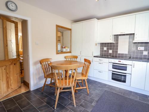 2 White Street - image 7