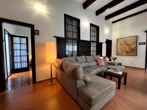 Közös társalgó / TV, Santa Ana Suite & Rooms in Gran Canaria