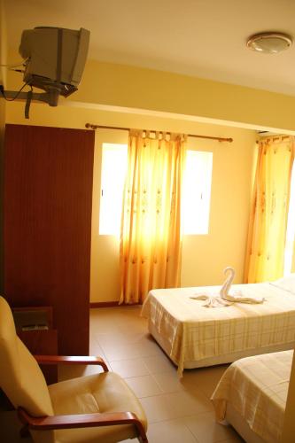 2 twin beds