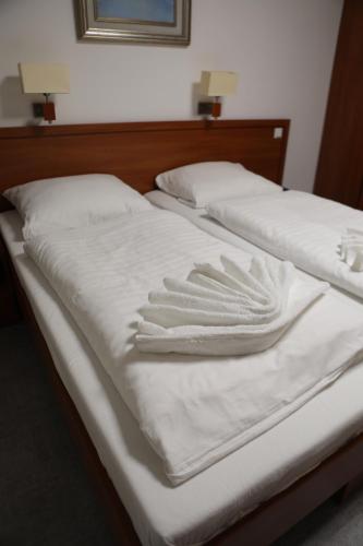 M-A-S-Hotel Room Type - Double Room