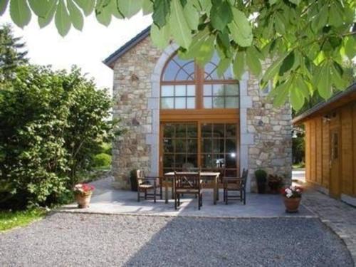 Ferienhaus in Bleyberg mit Grill, Garten und Terrasse