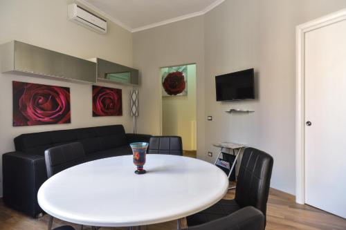 Lata Luxury Apartment - image 5