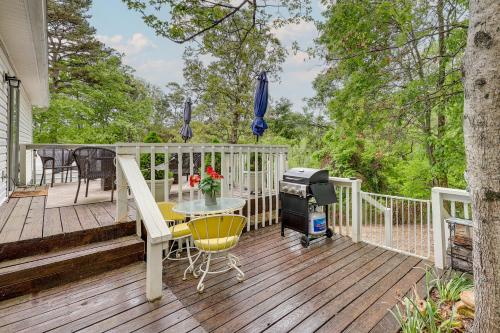 Peaceful Rogers Home Near Beaver Lake! in Rogers, USA