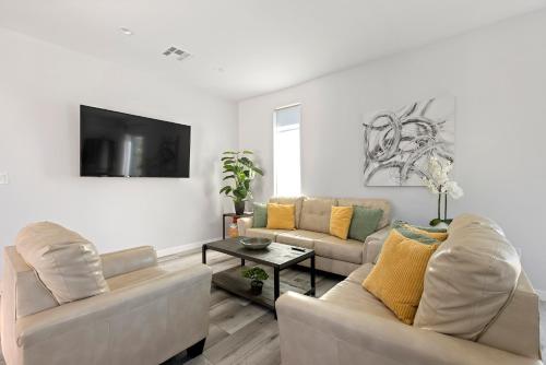 Adorable 3 bedroom with Jacuzzi & more, Los Angeles (foto 7)