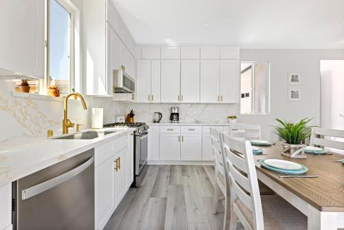 Adorable 3 bedroom with Jacuzzi & more, Los Angeles (foto 6)