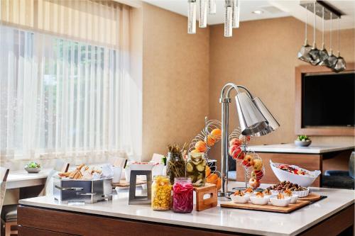 Cleveland Marriott East - image 14