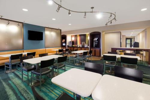 Hrana in pijača, SpringHill Suites by Marriott Pittsburgh Washington in East Washington