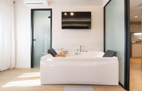 Hanim Lounge & Studios - image 10