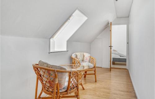  Stunning Home In Fem With Wifi And 4 Bedrooms in Nørreby