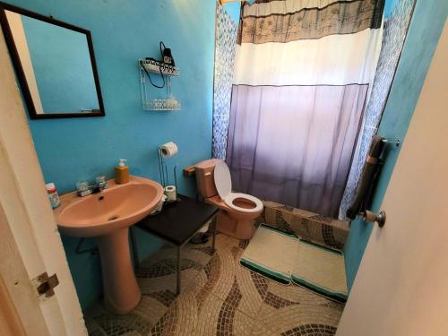 Salle de bain, Comfort Suites - Two Bedroom Apartment in Choiseul