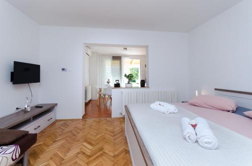 Apartment Zdenko - image 11