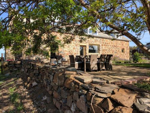 *Newly relisted* Coach House at Lisdillon Vineyard - Little Swanport