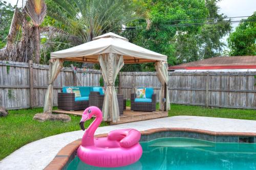 Tropical Oasis Private Pool 10 min to Fort Lauderdale Beach and Las Olas in Fort Lauderdale, USA