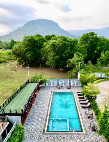 Swimming pool, Damnak Borey Resort near Phnom Bokor National Park