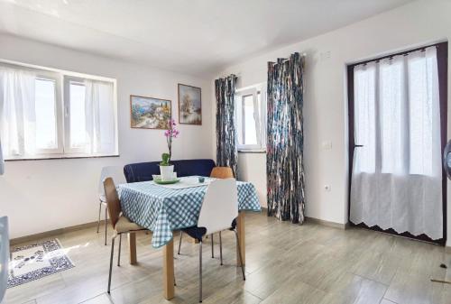 Apartments Adria - seafront & seaview