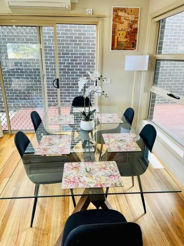 Tranquil Retreat near to Airport in Fawkner
