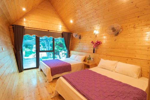 Co To Luong Chi - Hanoi