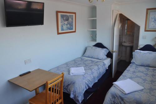 Avoncot Guest House - image 9