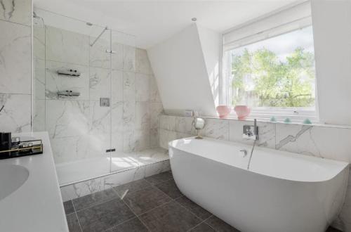 Stunning Covent Garden DREAM COME TRUE Super Quiet HOTEL Alike HOME, Londyn (zdjęcie 8)